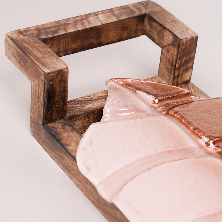 Rose Éclat Leaf Décor