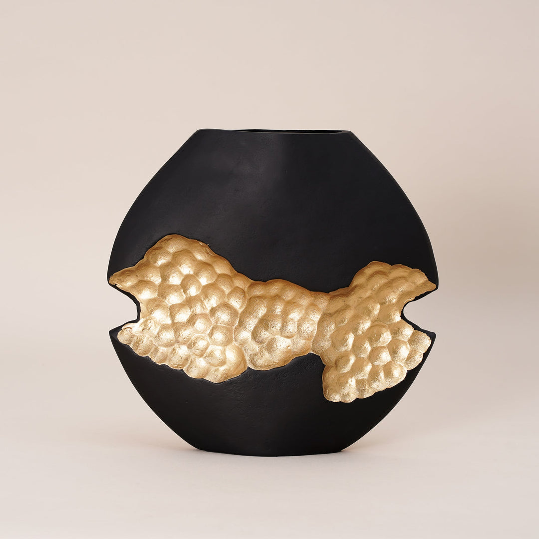 Noir AuraMesh Vase