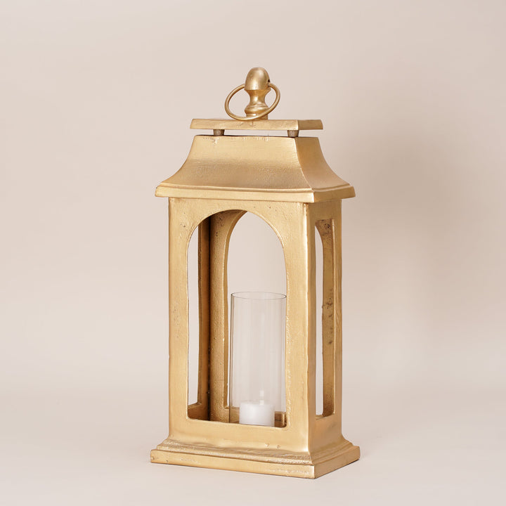 Aurea Towering Luminaires